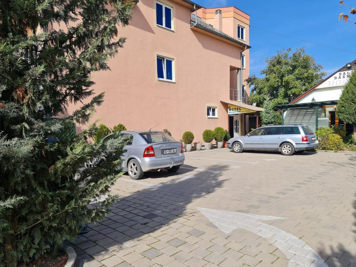 Holiday Ferizaj Dış mekan fotoğraf